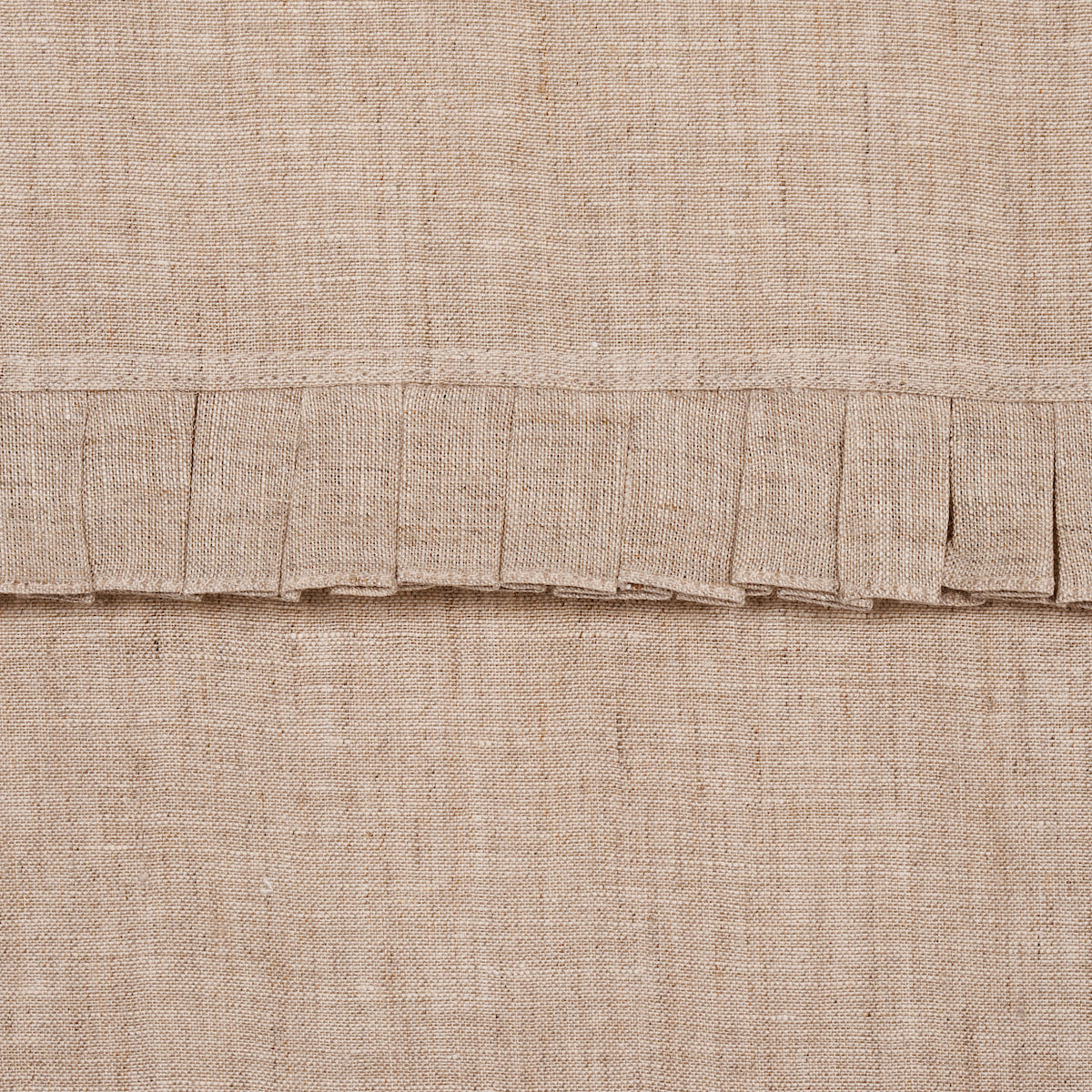 DOROTHY-PLEATED-LINEN-LINEN-SCHUMACHER-82650 - Schumacher Fabric
