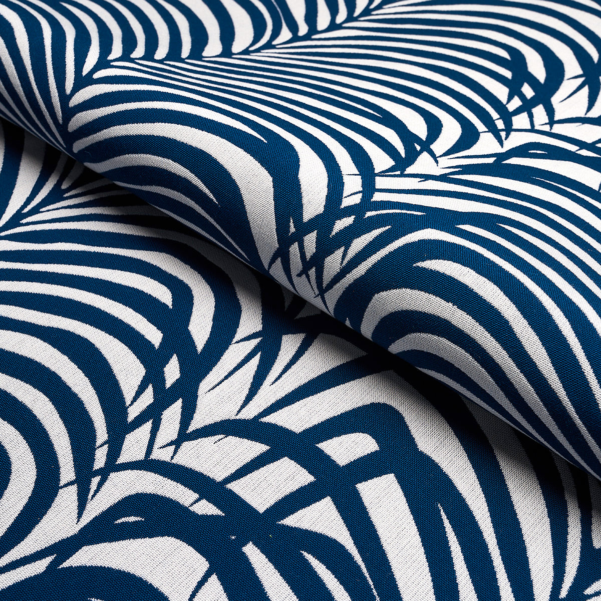 ZEBRA-PALM-INDOOR-OUTDOOR-NAVY-SCHUMACHER-82781 - Schumacher Fabric