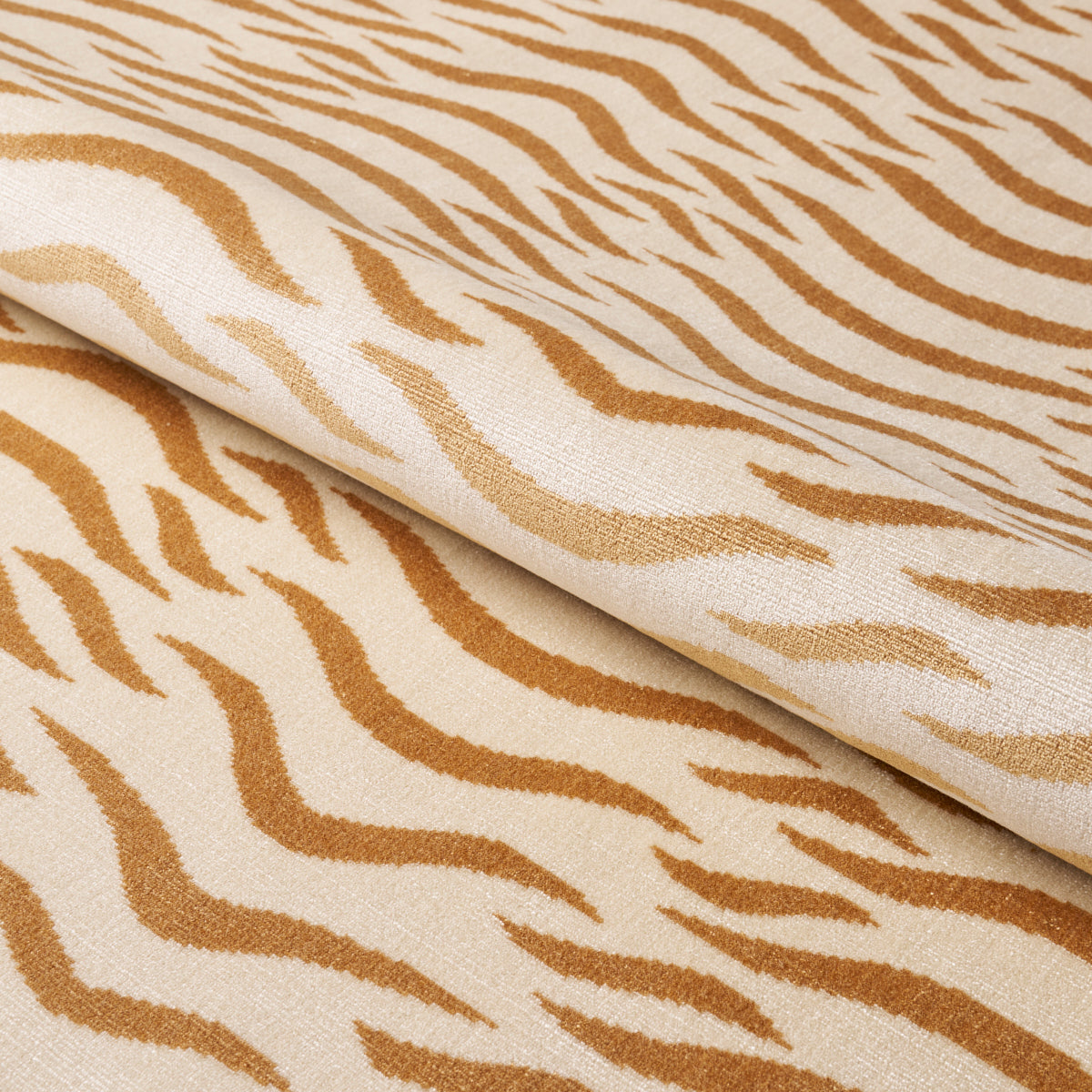 SABI-TIGER-VELVET-CAMEL-SCHUMACHER-82951 - Schumacher Fabric