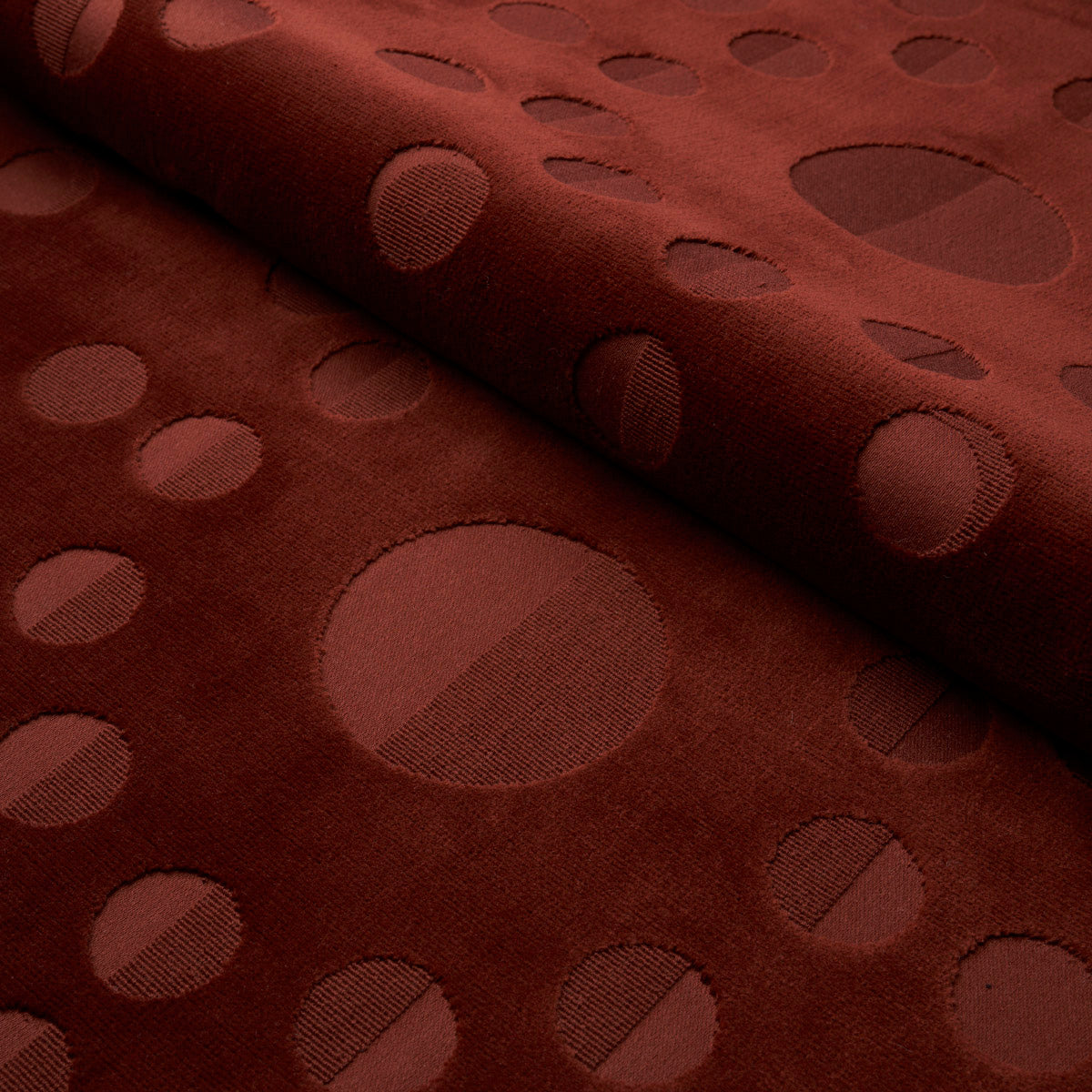 MOON-PHASE-VELVET-RED-SCHUMACHER-83191 - Schumacher Tela
