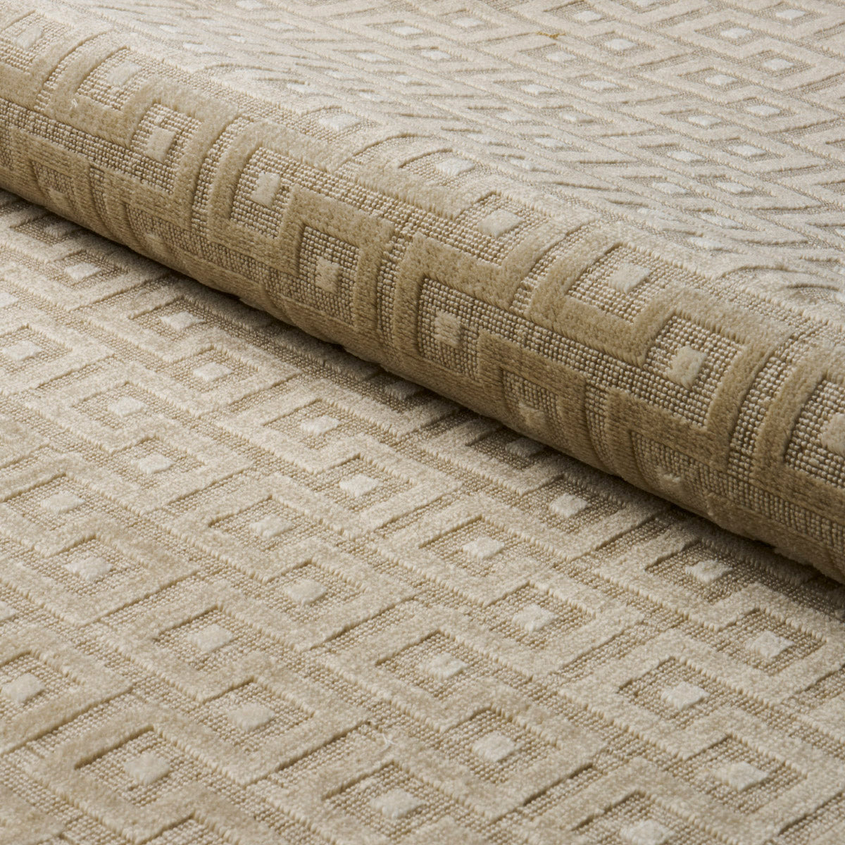 LALANO-LINEN-VELVET-NATURAL-SCHUMACHER-83290 - Schumacher Fabric