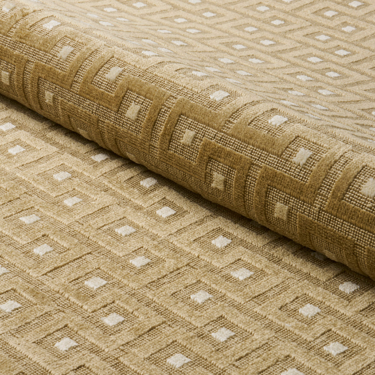 LALANO-LINEN-VELVET-GOLD-PATINA-SCHUMACHER-83291 - Schumacher Tela