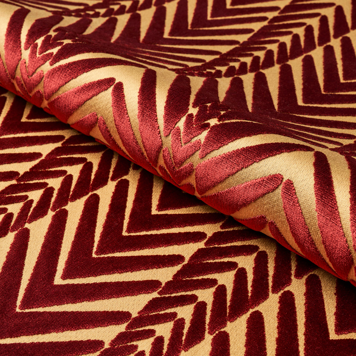 ZEBRA-VELVET-GOLD-PLUM-SCHUMACHER-83401 - Schumacher Fabric