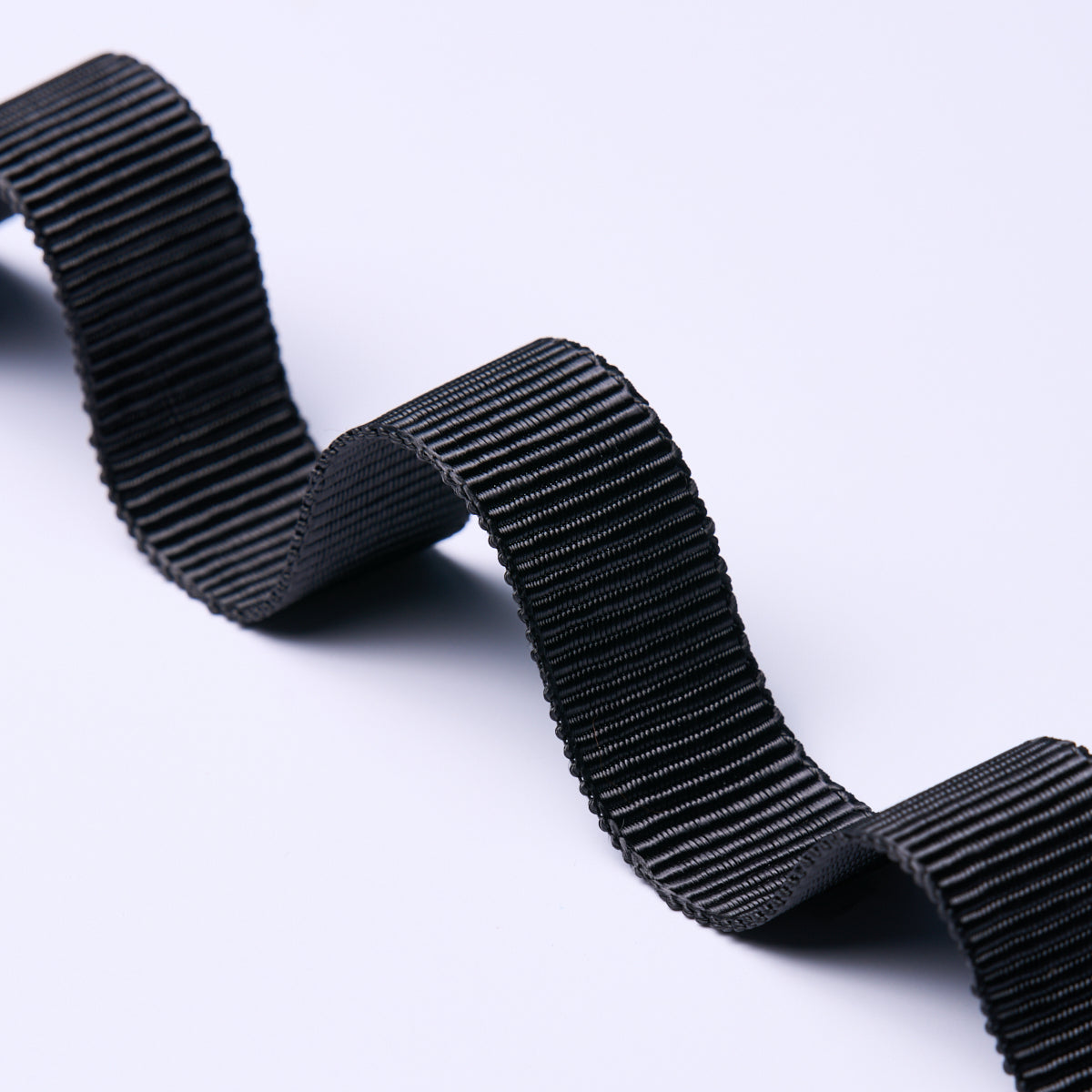 MEDIUM-FAILLE-TAPE-CHARCOAL-SCHUMACHER-83862 - Schumacher Recortar