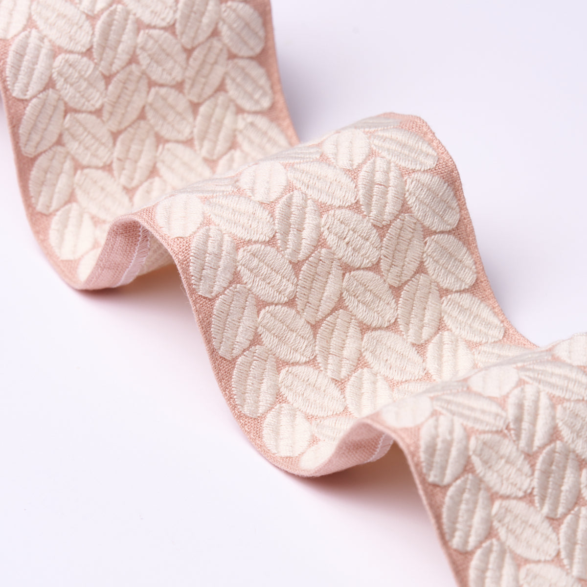 BERKELEY-TAPE-WIDE-BLUSH-SCHUMACHER-83910 - Schumacher Recortar