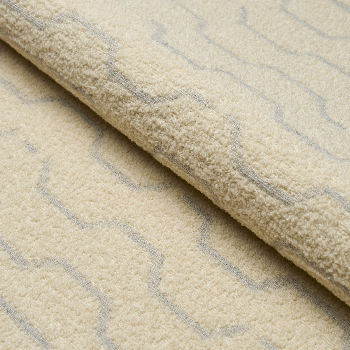 PATEK-WOOL-BOUCL-IVORY-SCHUMACHER-83932 - Schumacher Tela
