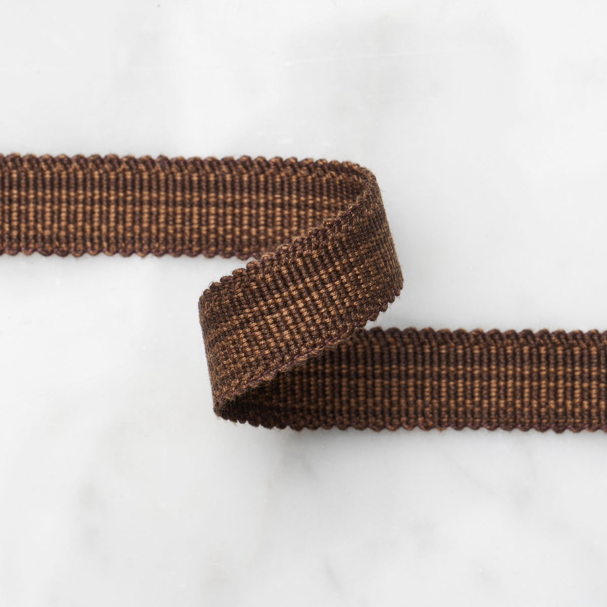 COTTON-STRI-TAPE-NARROW-CHESTNUT-SCHUMACHER-83952 - Schumacher Trim