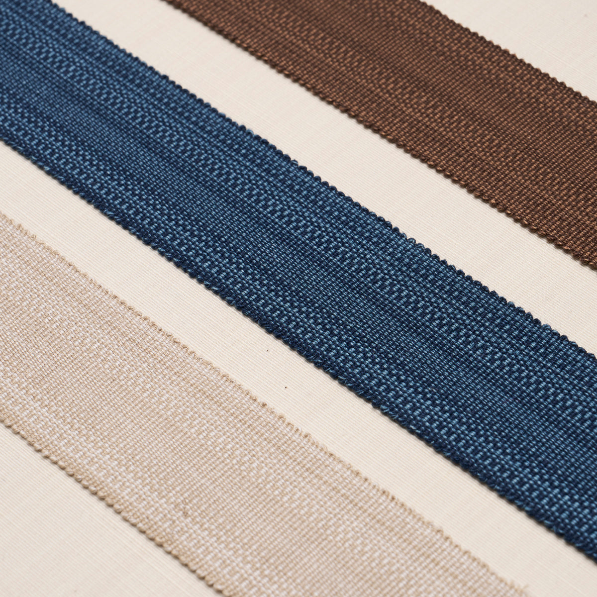COTTON-STRI-TAPE-WIDE-SAND-SCHUMACHER-83961 - Schumacher Trim