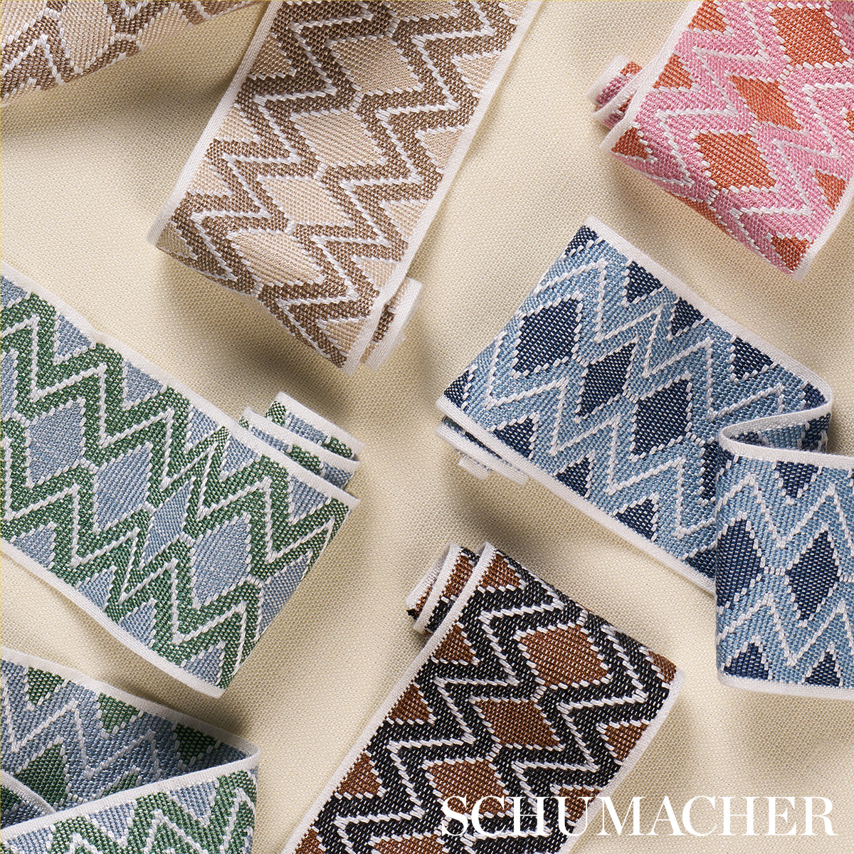 PINULA-TAPE-UMBER-SCHUMACHER-84102 - Schumacher Trim