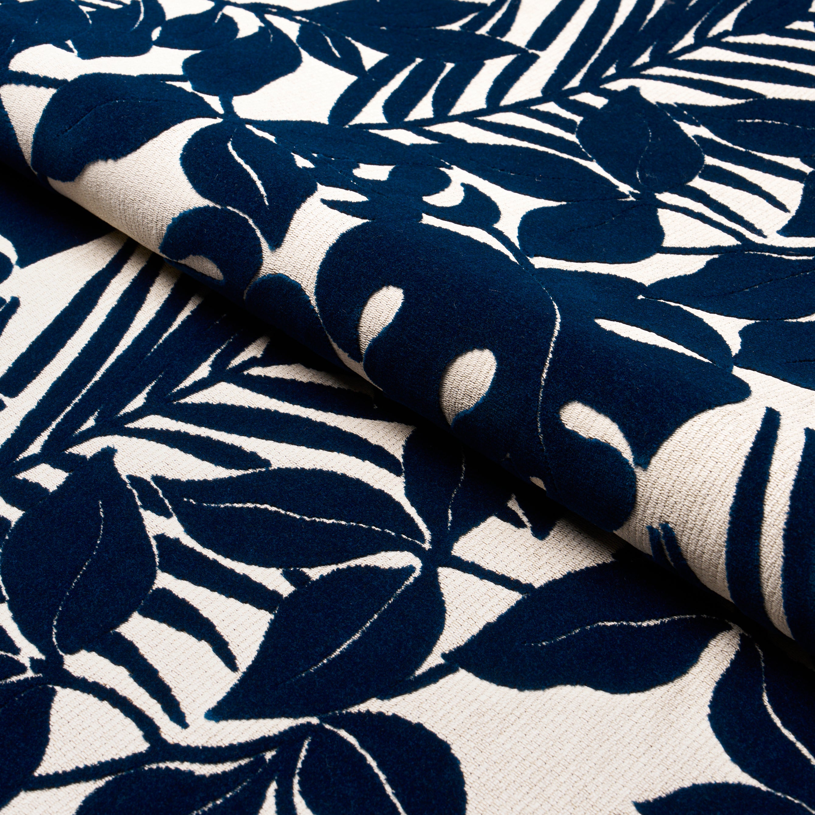 MIRAMAR-INDOOR-OUTDOOR-VELVET-NAVY-SCHUMACHER-84323 - Schumacher Fabric