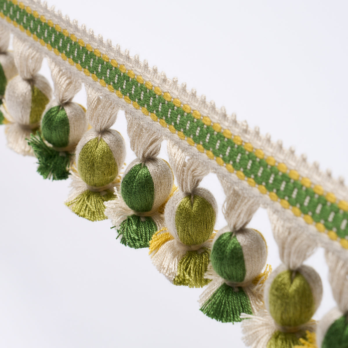 ALI-TASSEL-LEAF-SCHUMACHER-84672 - Schumacher Recortar