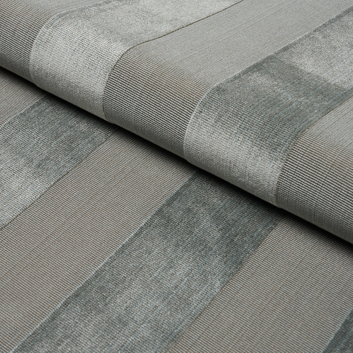 CUNARD-STRI-VELVET-ICE-SCHUMACHER-84871 - Schumacher Fabric