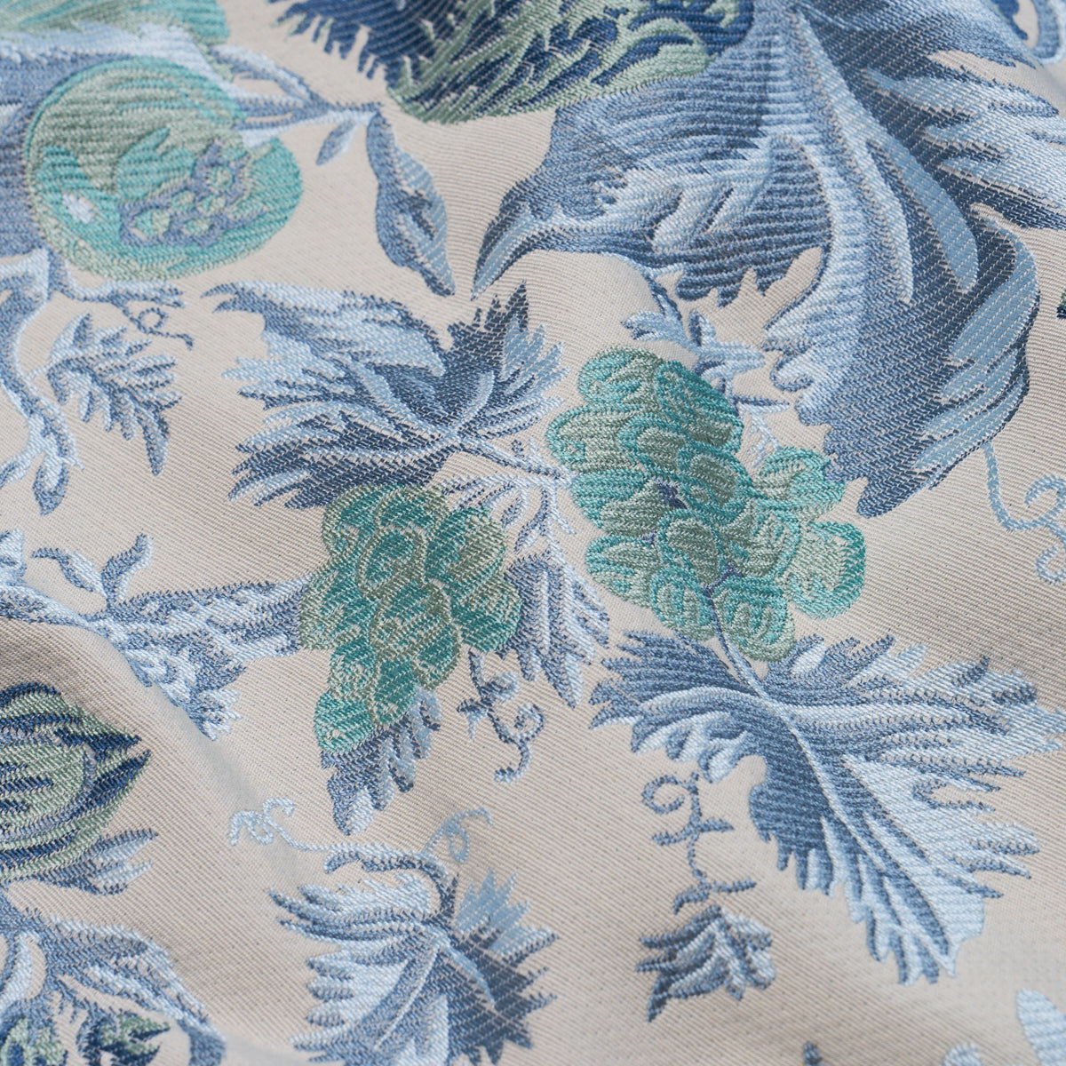 JARDIN-DE-LOUIS-DELFT-SCHUMACHER-84880 - Schumacher Fabric
