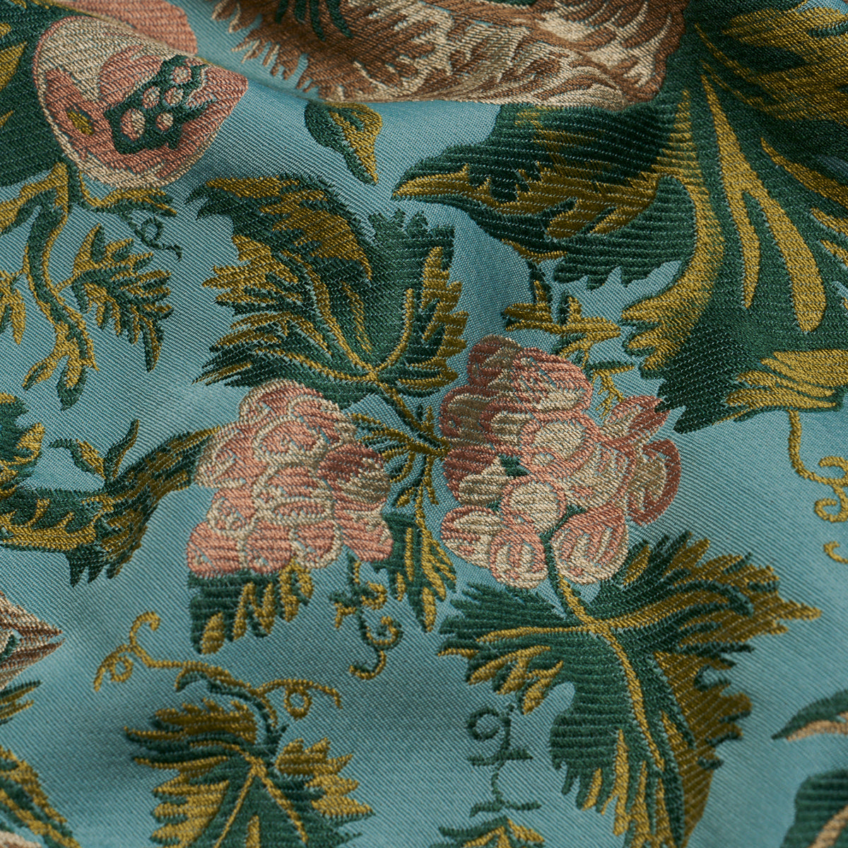 JARDIN-DE-LOUIS-PRINTEMPS-SCHUMACHER-84882 - Schumacher Fabric