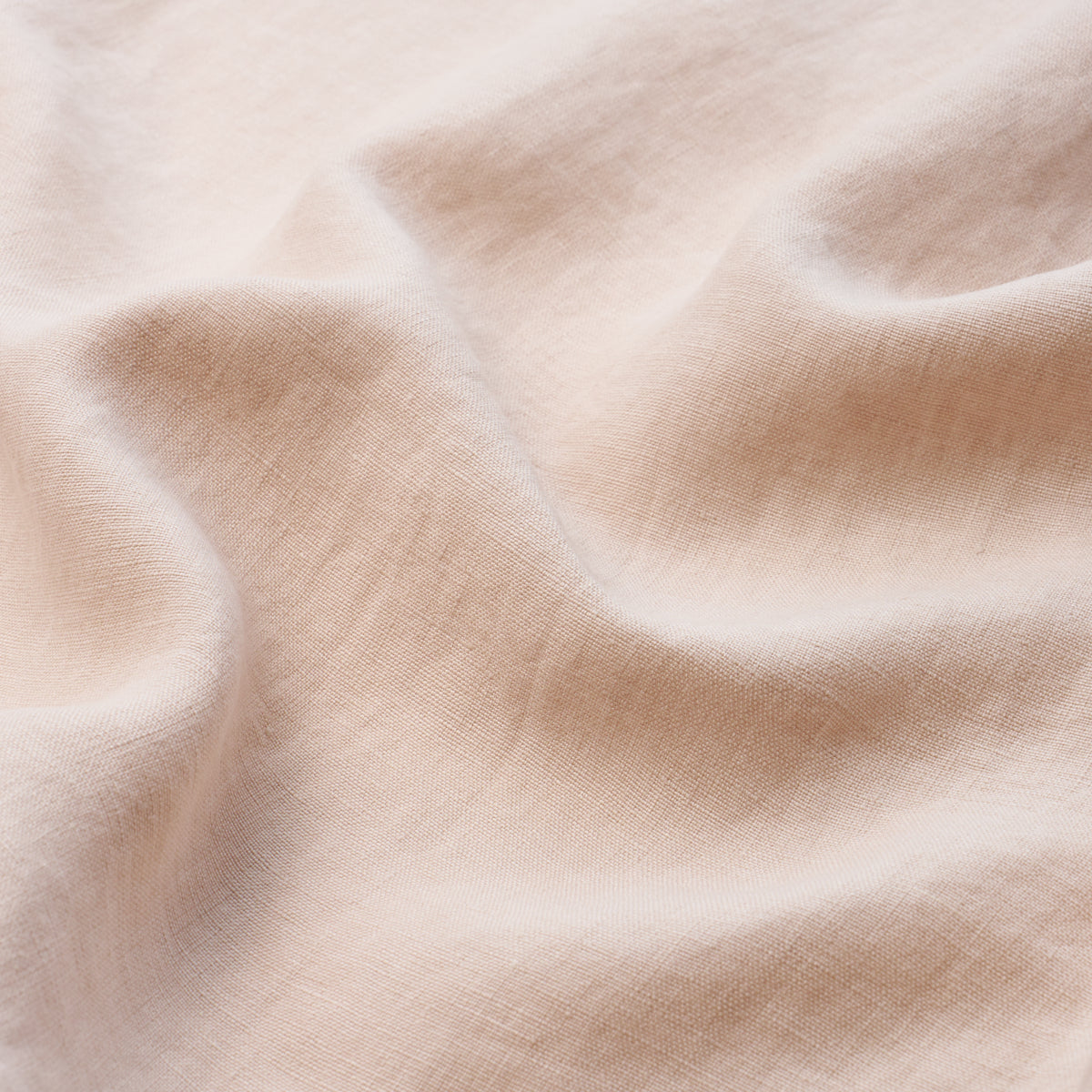 LESLIE-STONEWASHED-SHEER-BLUSH-SCHUMACHER-84934 - Schumacher Fabric