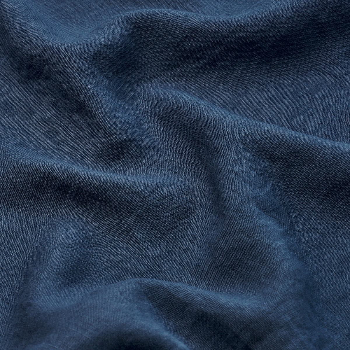 LESLIE-STONEWASHED-SHEER-NAVY-SCHUMACHER-84938 - Schumacher Fabric