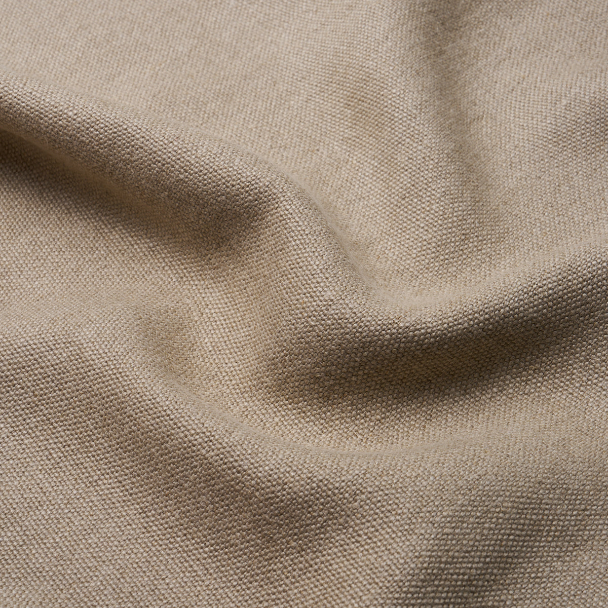 FRANC-LINEN-NATURAL-SCHUMACHER-84942 - Schumacher Fabric
