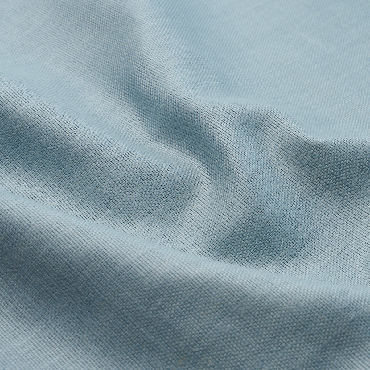 LEO-GLAZED-LINEN-SKY-SCHUMACHER-84962 - Schumacher Fabric