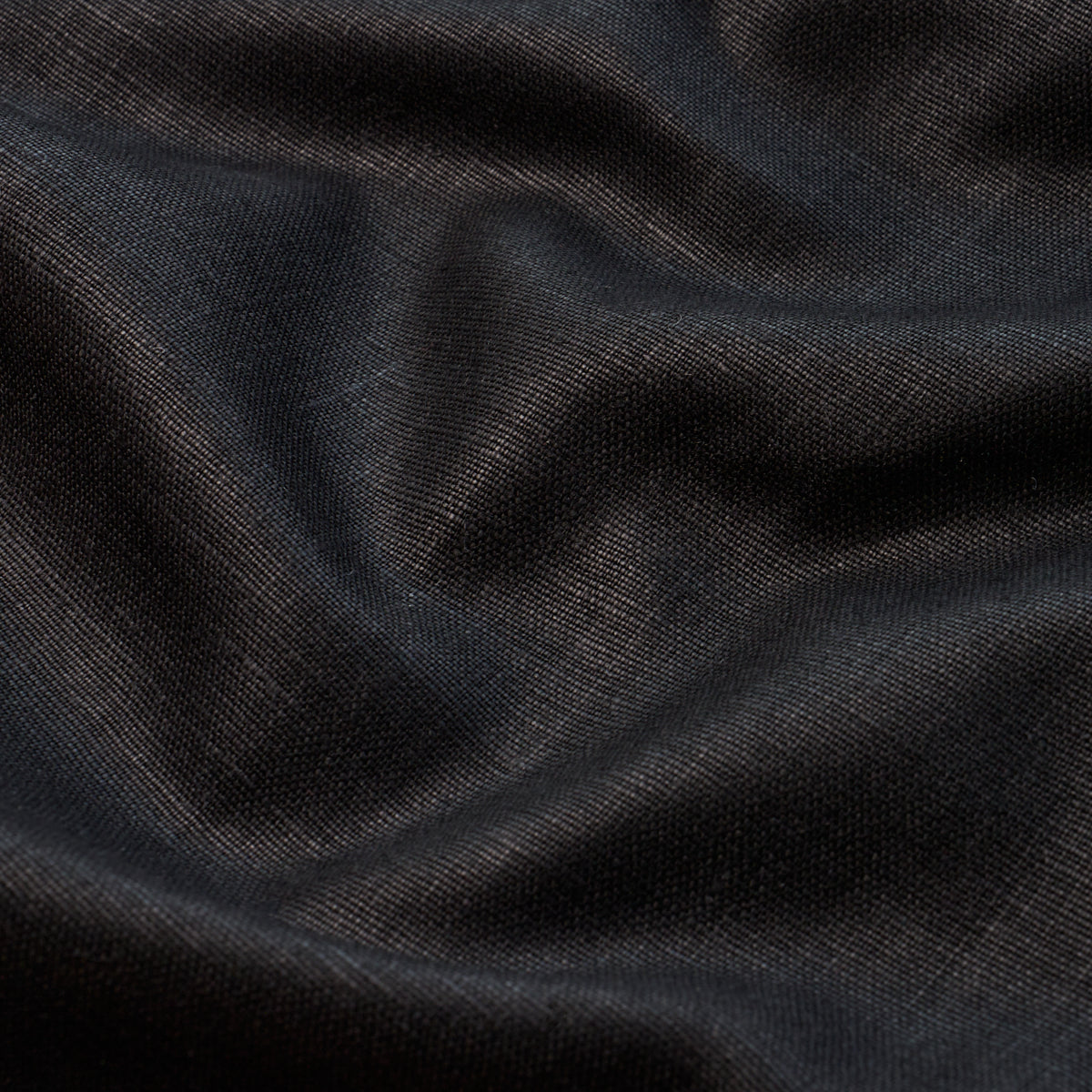 LEO-GLAZED-LINEN-BLACK-SCHUMACHER-84969 - Schumacher Fabric