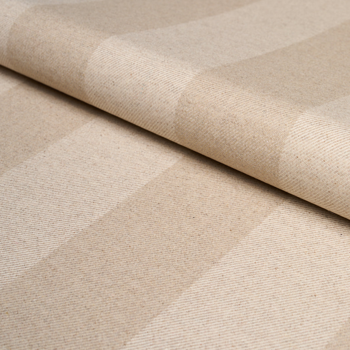 HEMLOCK-STRIPE-NATURAL-SCHUMACHER-85040
