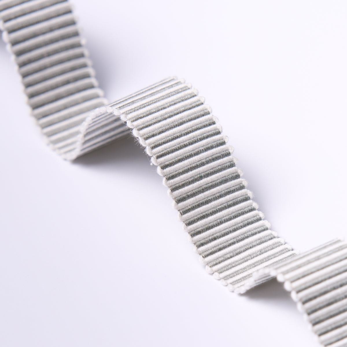 KNOX-TAPE-NARROW-DOVE-SCHUMACHER-85223 - Schumacher Trim