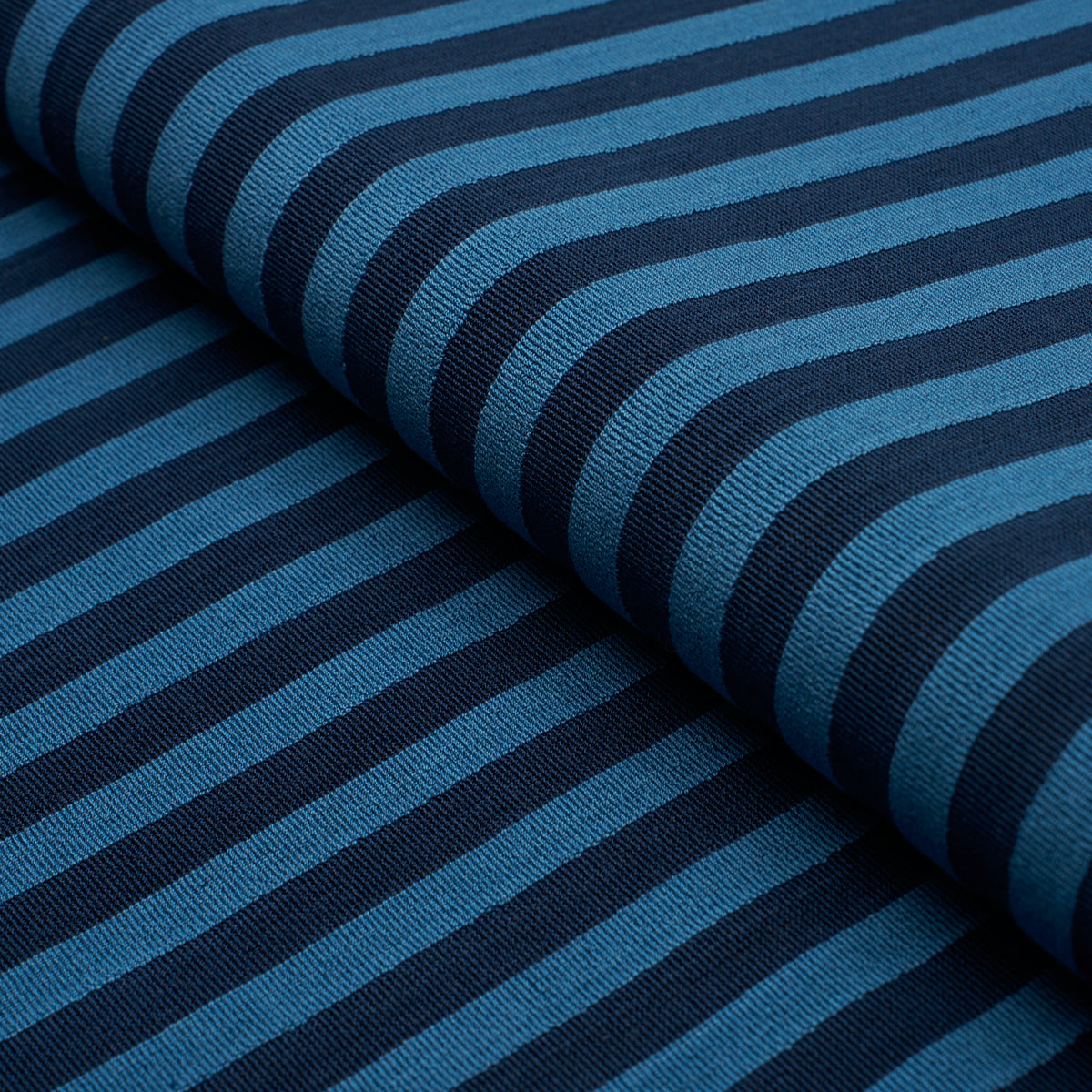 PIPE-ILLUSION-BLEU-SCHUMACHER-85511