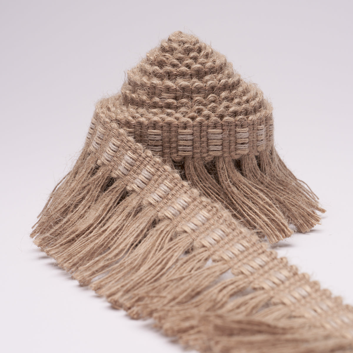 COUNTRY-FRINGE-FLAX-SCHUMACHER-85564 - Schumacher Recortar