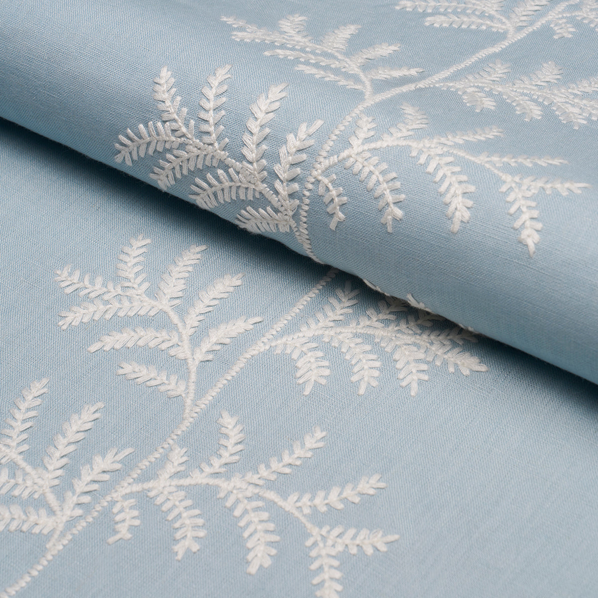 ELOISE-EMBROIDERY-SKY-SCHUMACHER-85632