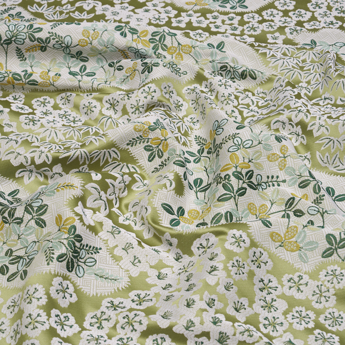LORENE-LEAF-SCHUMACHER-85640 - Schumacher Fabric