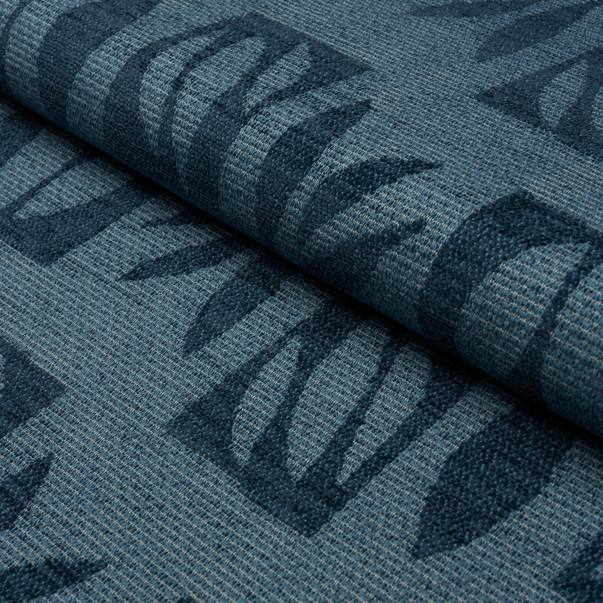 BANANA-LEAF-CUT-OUT-BLUE-SCHUMACHER-85880 - Schumacher Fabric