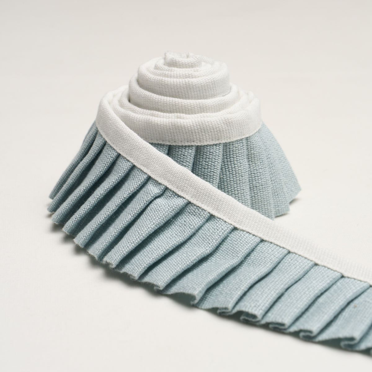 CLARA-PLEATED-TAPE-SKY-SCHUMACHER-85960 - Schumacher Trim