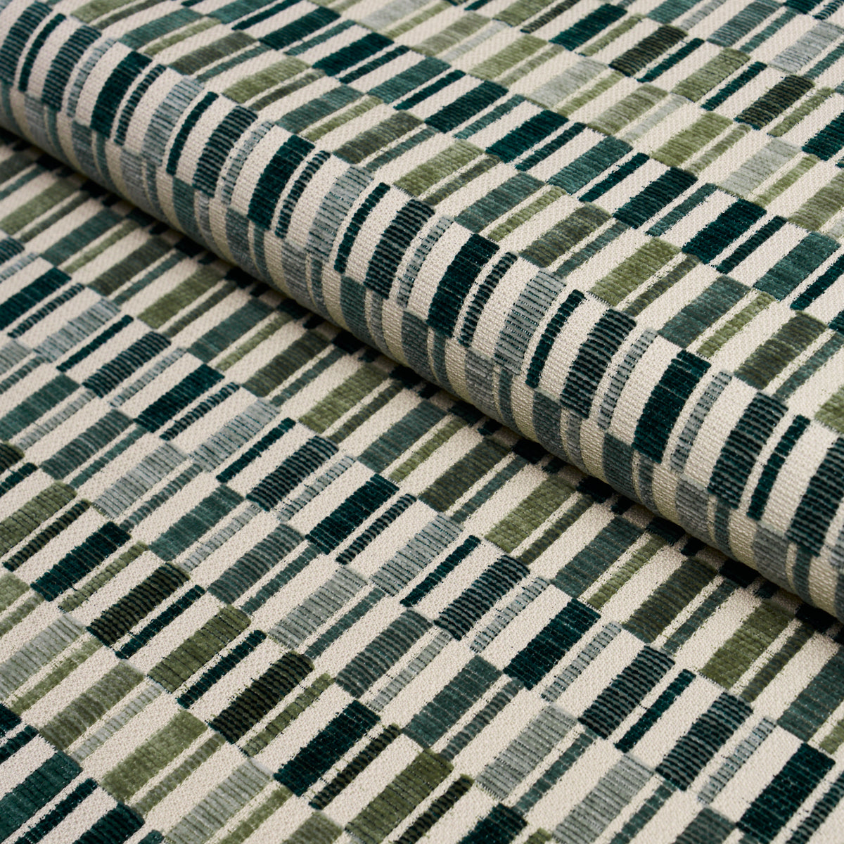 ANDERS-PERFORMANCE-GREEN-SCHUMACHER-86442 - Schumacher Fabric