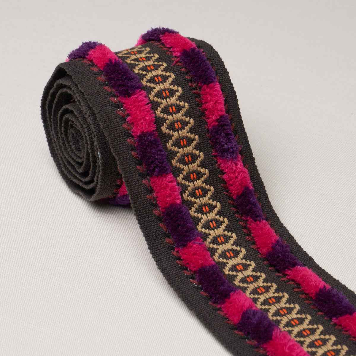 Biyan Tape - Raspberry - Schumacher 86662 - Schumacher Trim