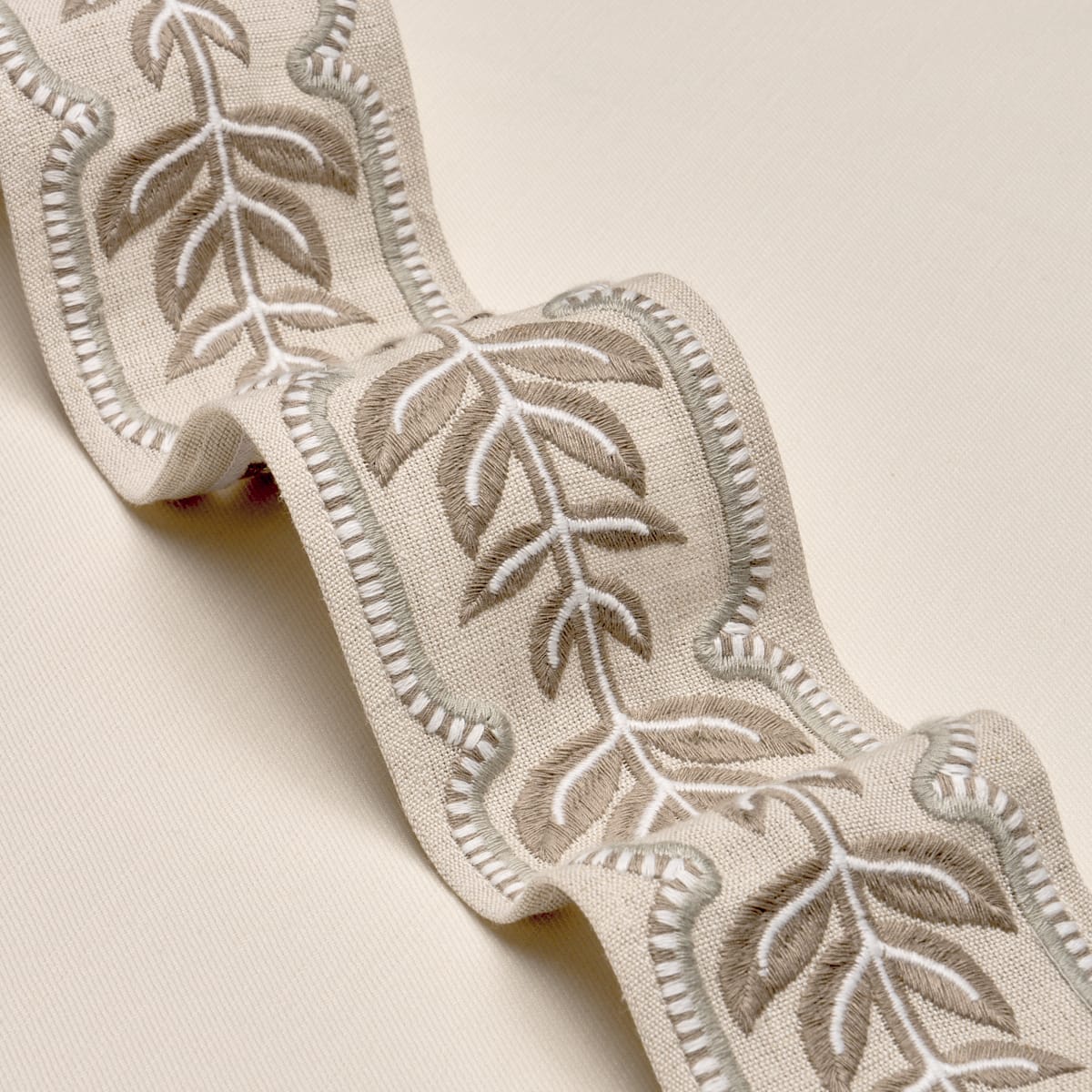 HIGH-LINE-TAPE-STONE-SCHUMACHER-86910 - Schumacher Trim