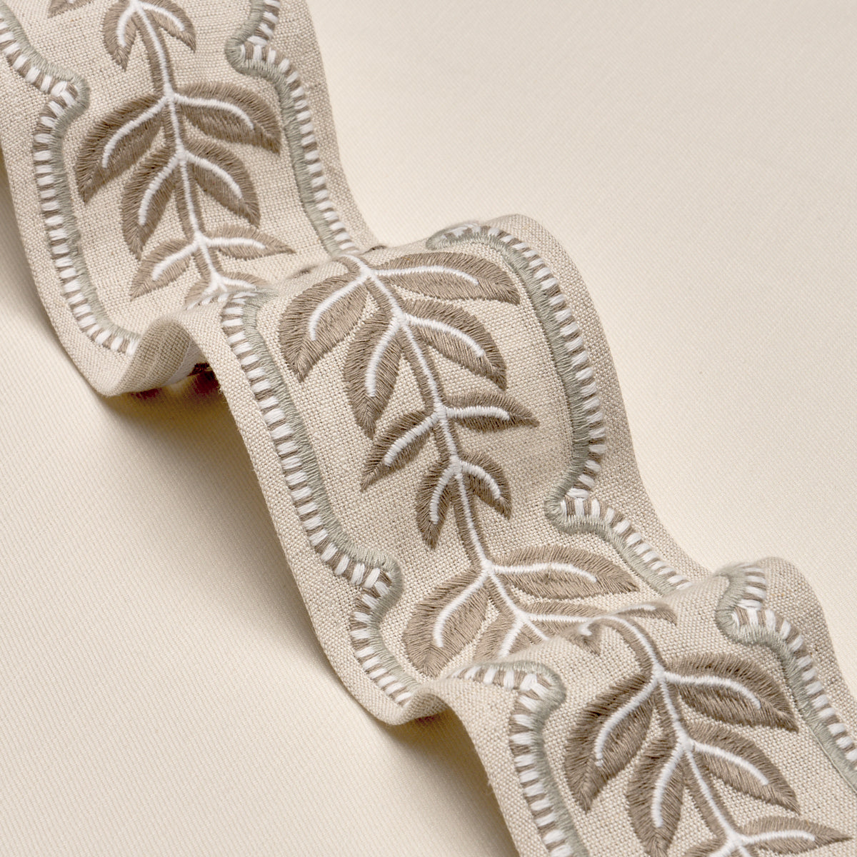 HIGH-LINE-TAPE-STONE-SCHUMACHER-86910 - Schumacher Recortar