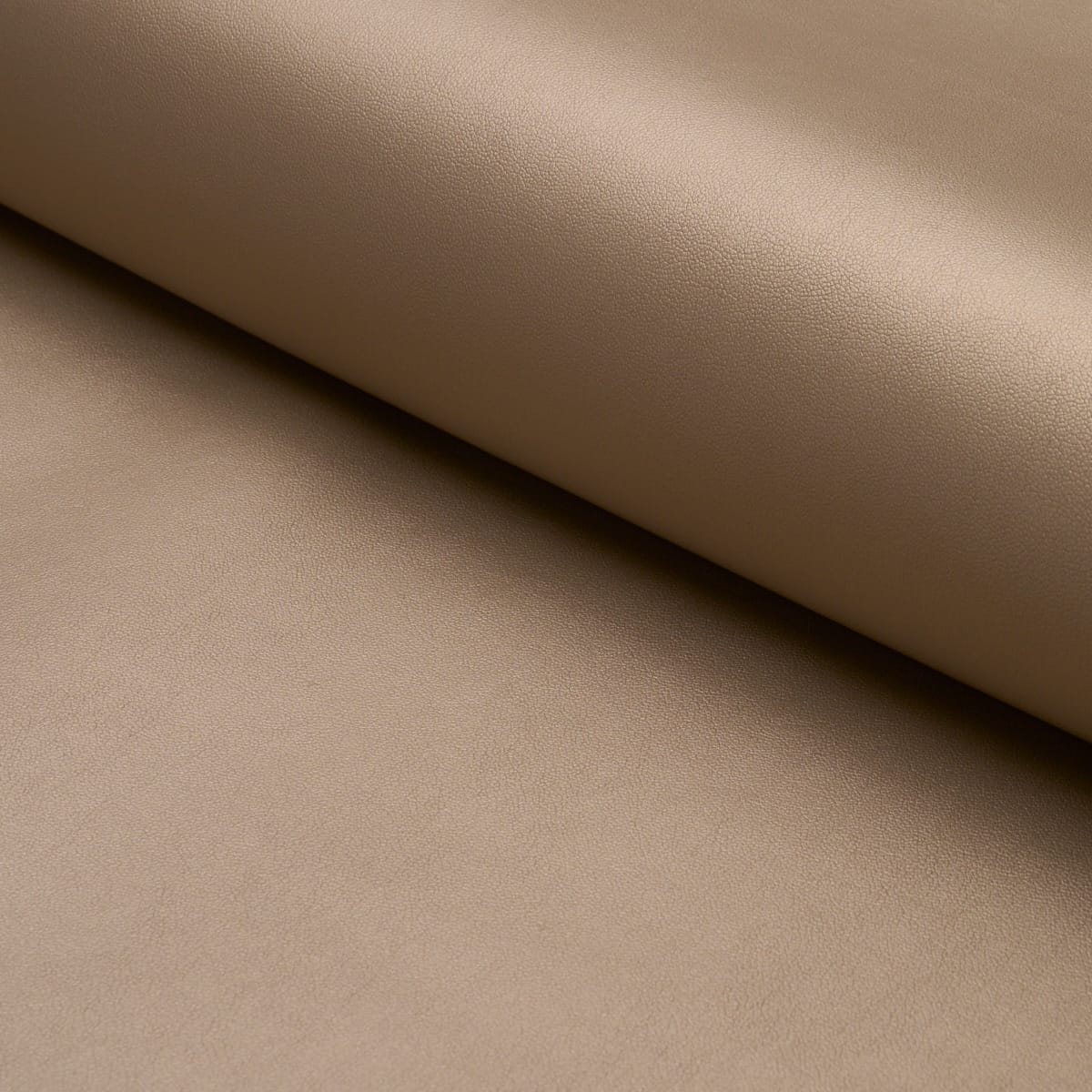 METALLIC-VEGAN-LEATHER-OUTDOOR-DUNE-SCHUMACHER-86991 - Schumacher Fabric