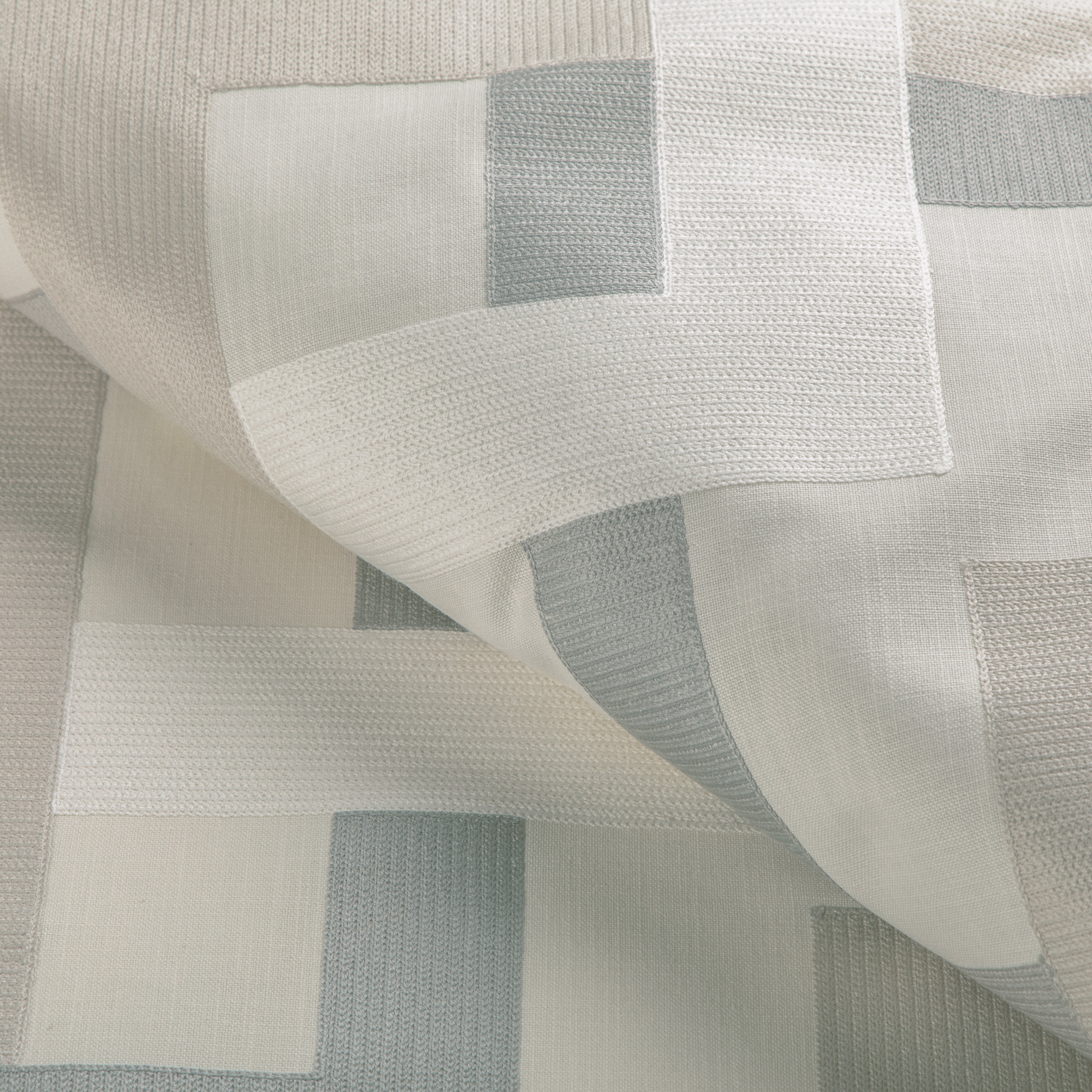 Farnsworth - Oyster - Kravet Basics Fabric