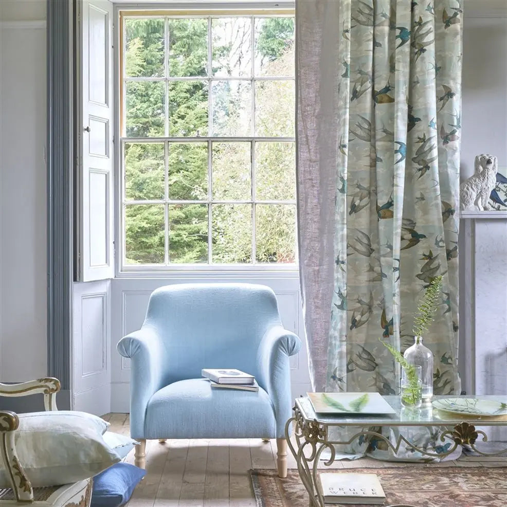CHIMNEY SWALLOWS SKY BLUE - John Derian - FJD6009-01 Fabric