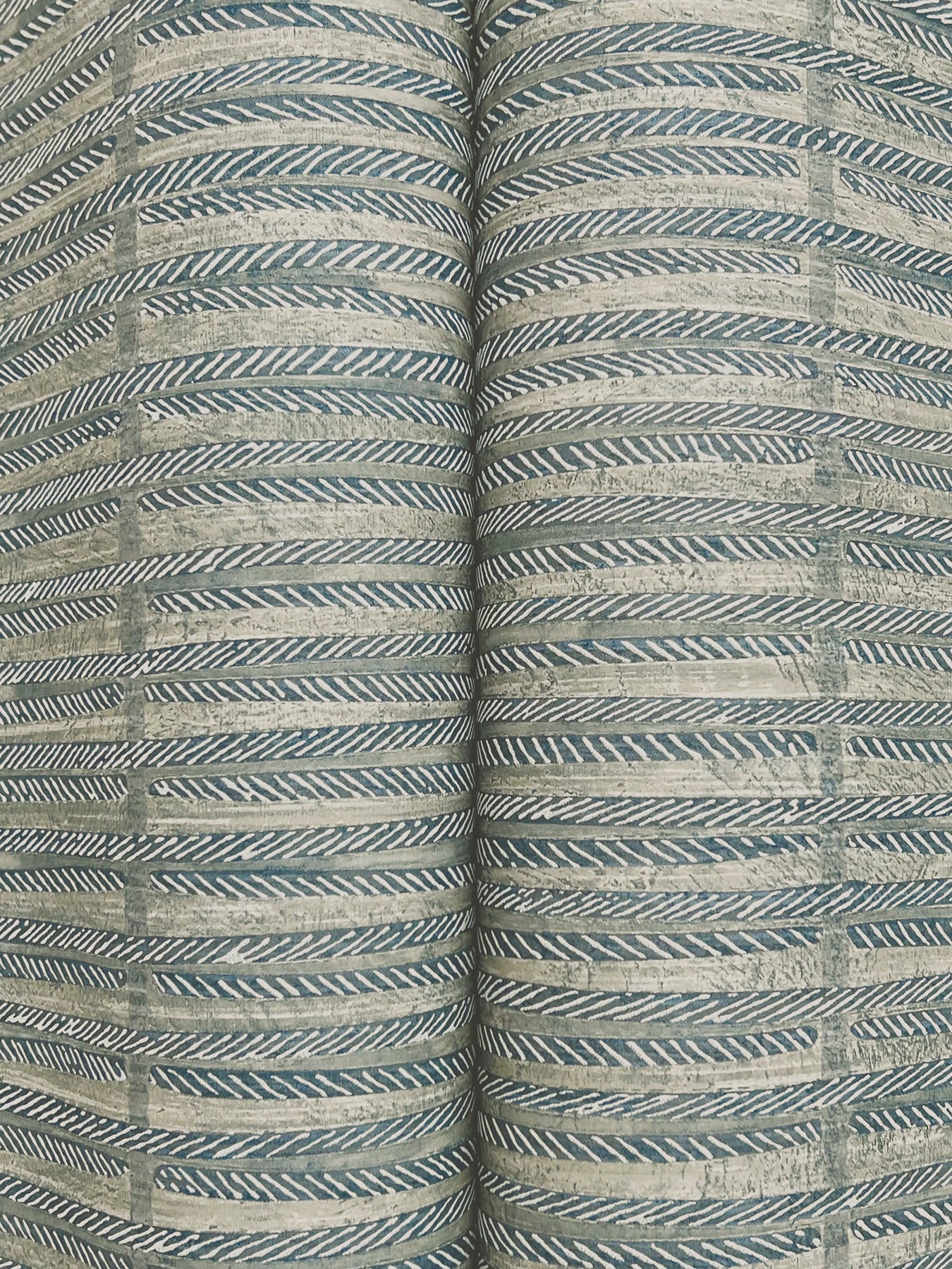 iringa-indigo-york-wallcoverings-ab3054