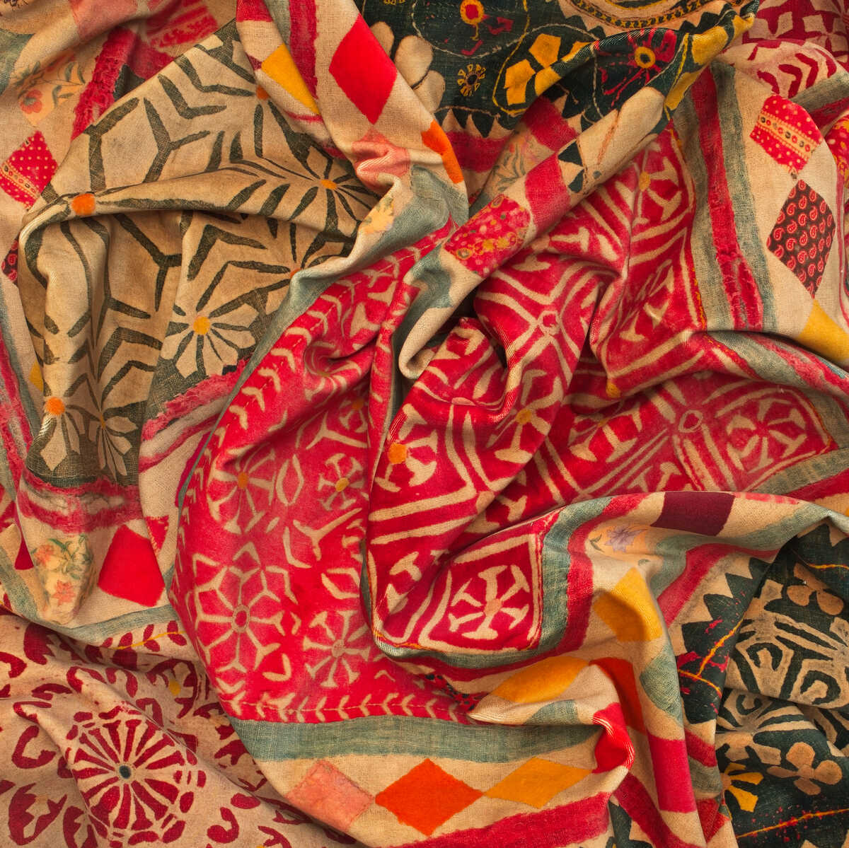 Courtyard - Multi - KRAVET COUTURE Fabric