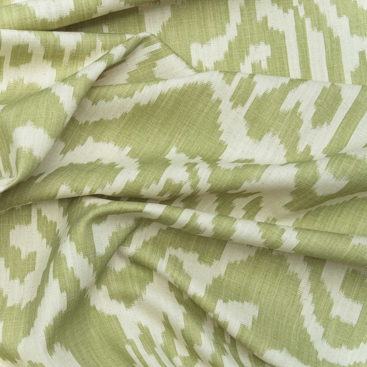 Otter - Leaf - KRAVET COUTURE Fabric