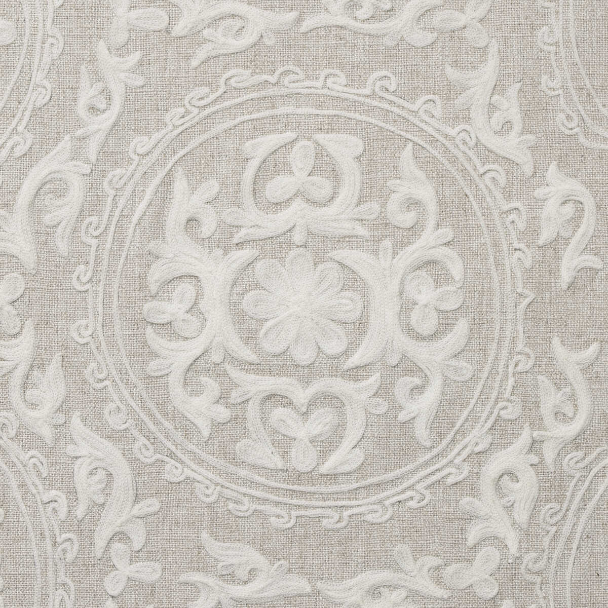 Yurt - Ivory - KRAVET COUTURE Tela