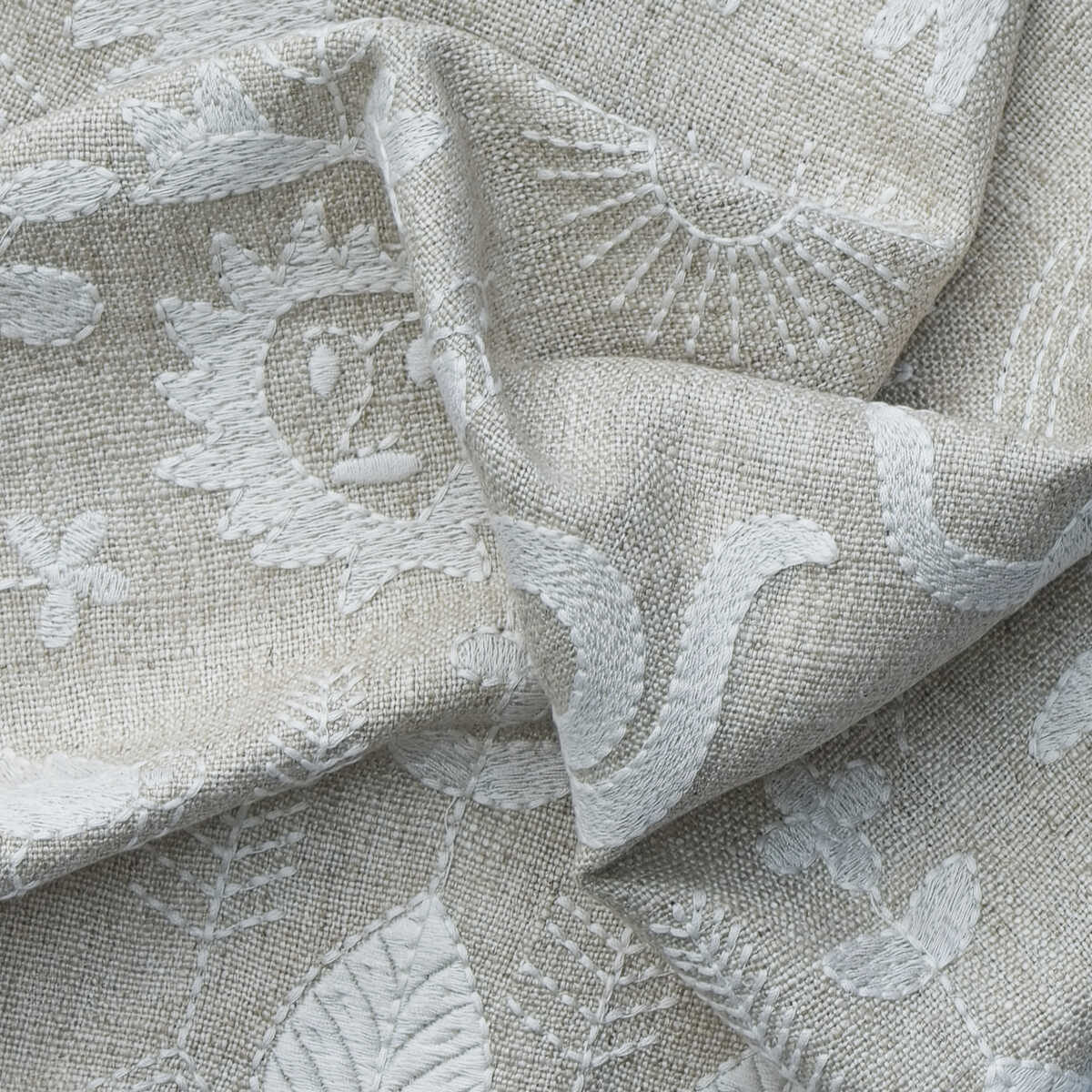 Scout - Ivory - KRAVET COUTURE Tela