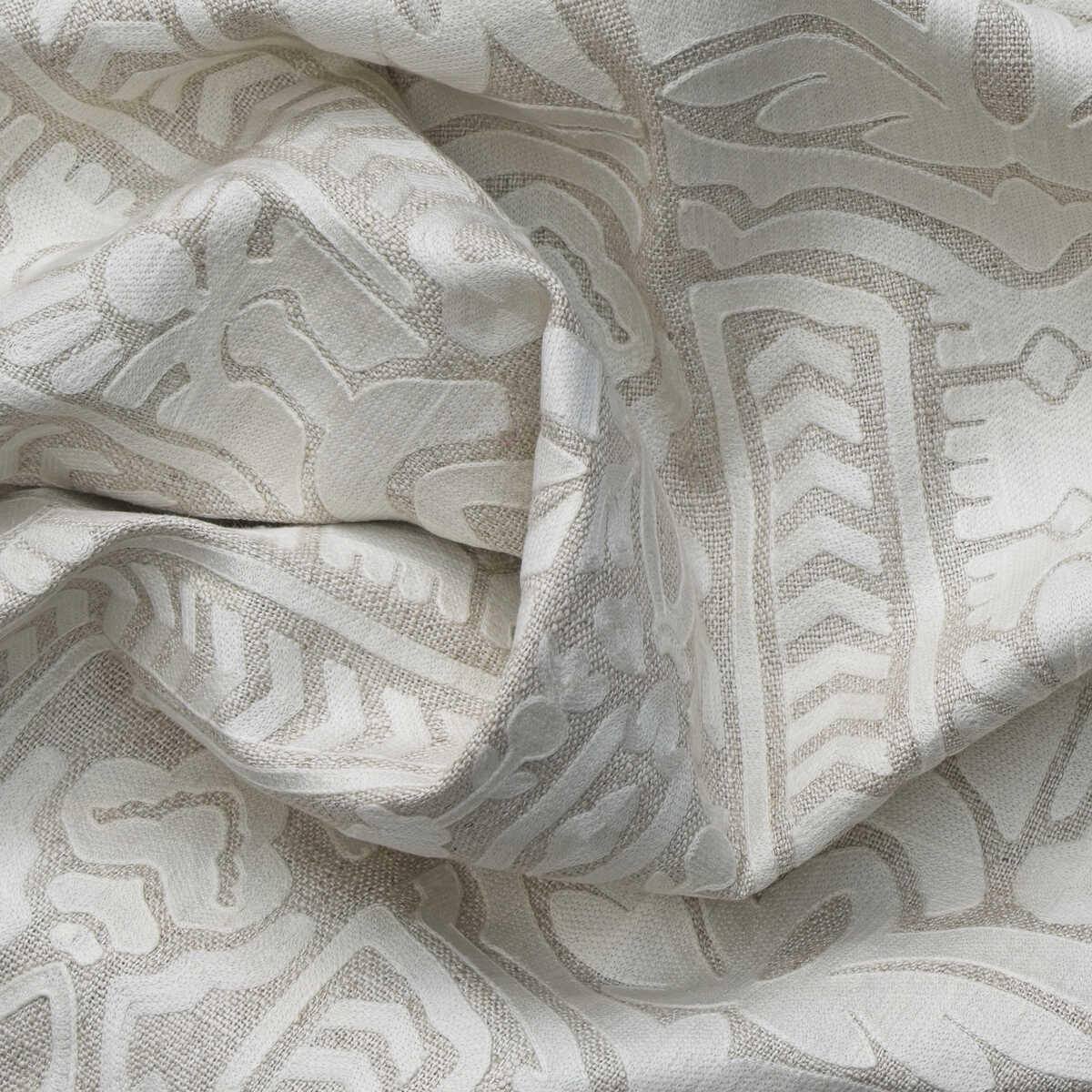 Totem - Ivory - KRAVET COUTURE Fabric
