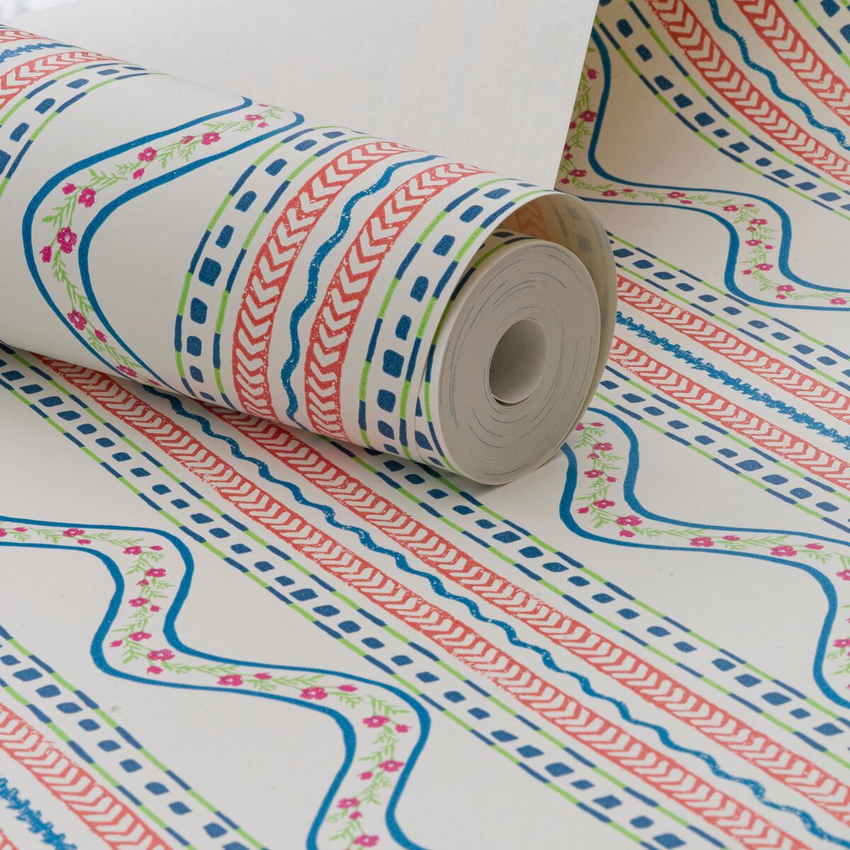 Flow Wp - Brook - Kravet Couture Wallpaper