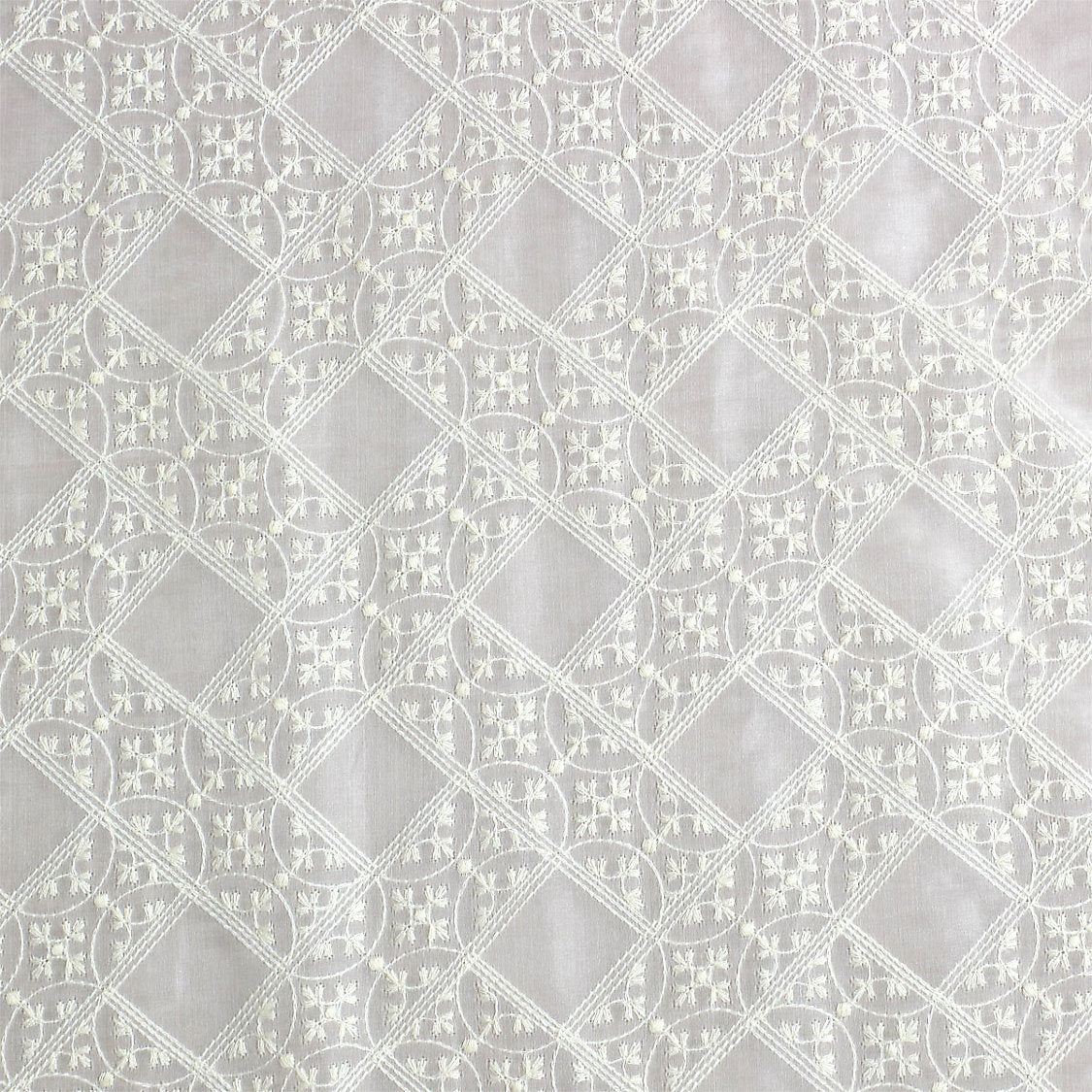Broderies Villers Sheer - Ivory - Scalamandre Fabric