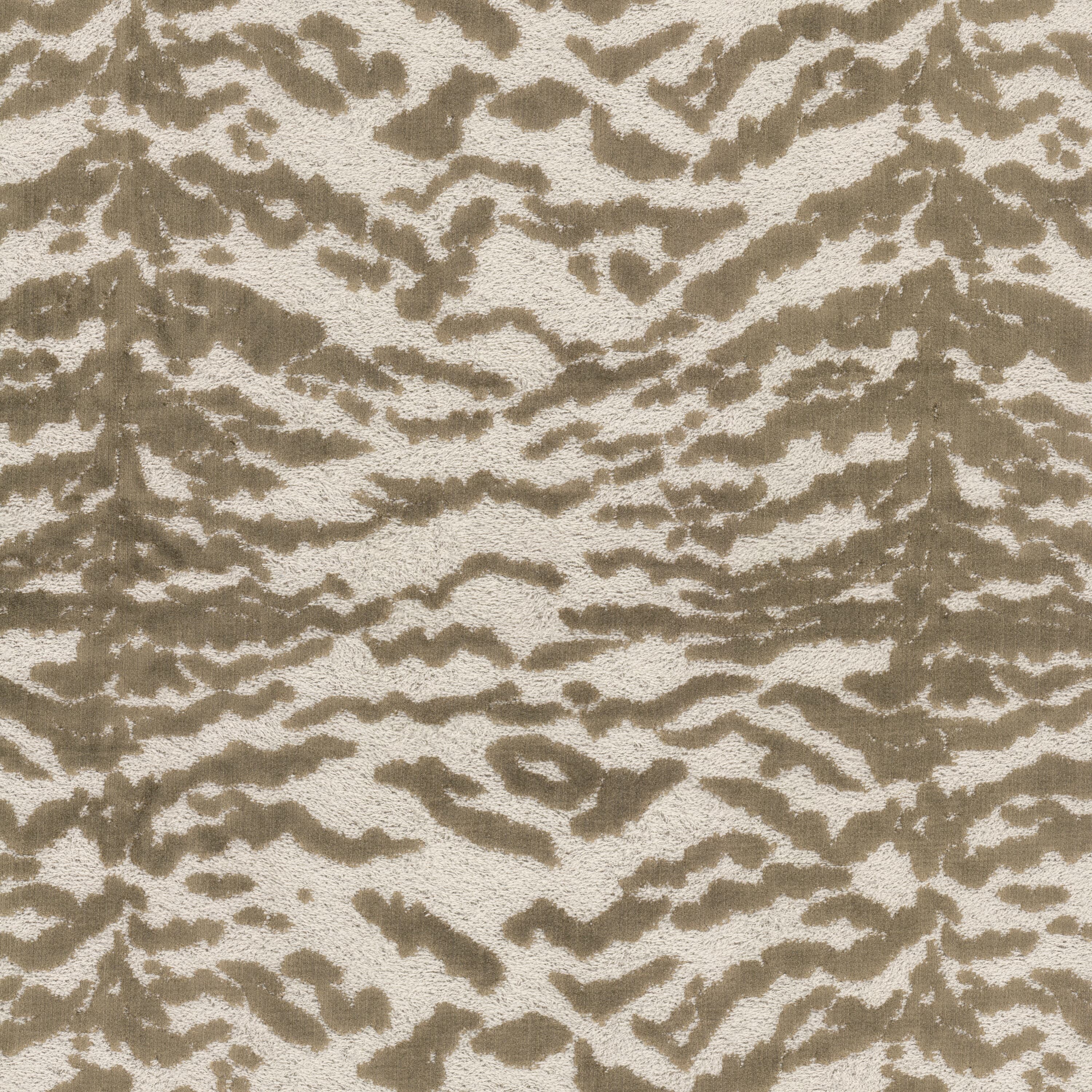 BANKS-1-ANTIQUE-STOUT-TEXTILES