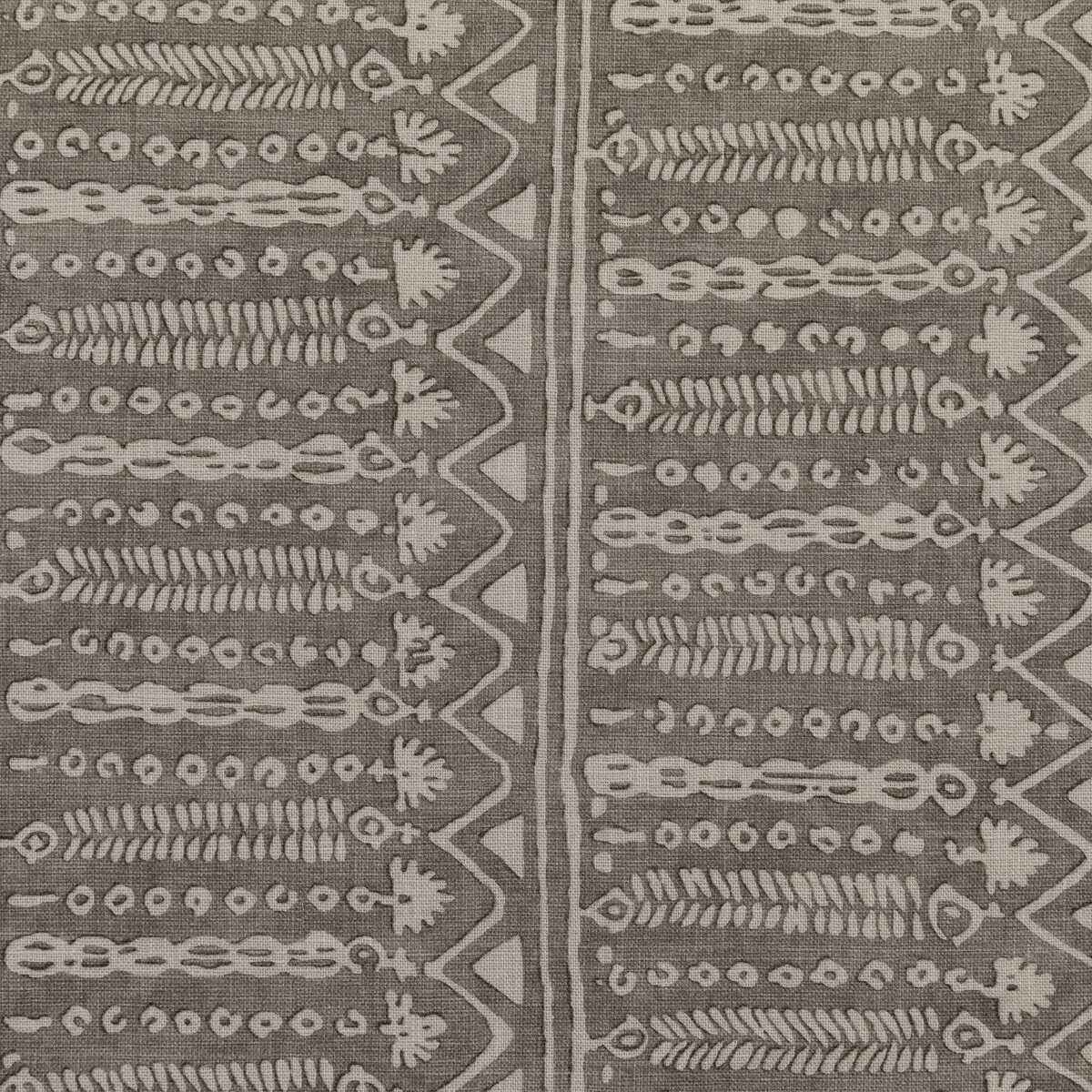Bfc3694110 Abingdon Stone Lee Jofa Fabric - LEE JOFA Fabric