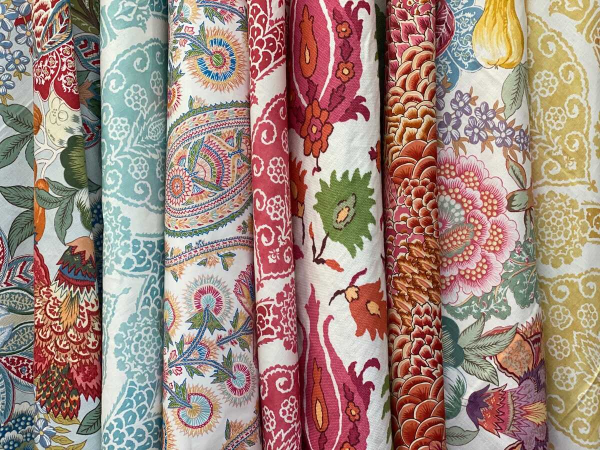Kashmiri Linen Print - Pink/Green - BRUNSCHWIG & FILS Fabric