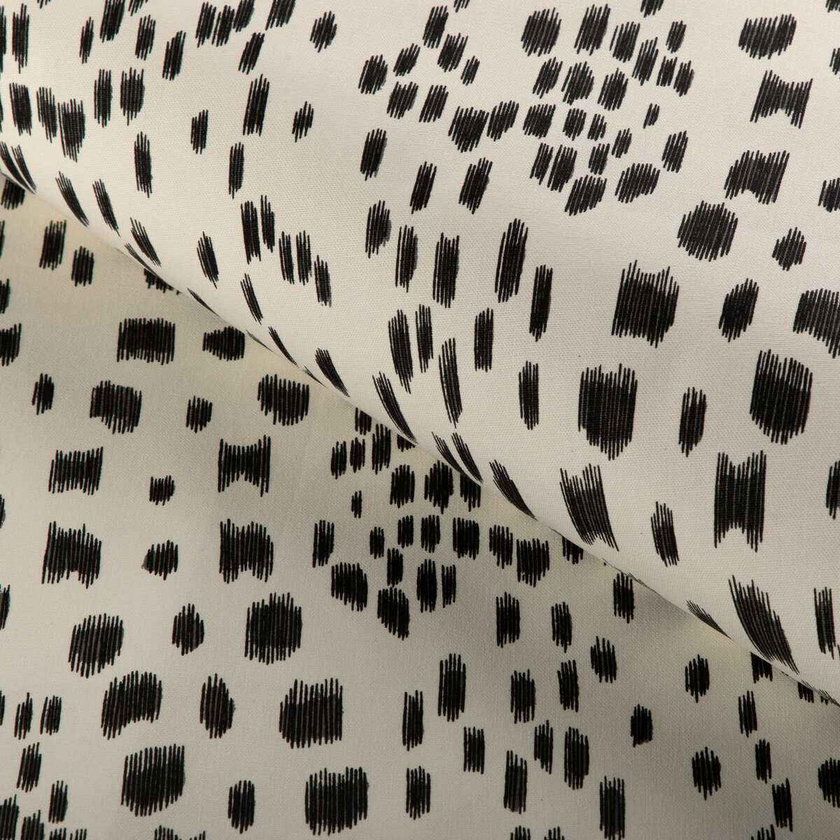 Br795859700 Les Touches Cotton Print Black Brunschwig Fils Fabric - BRUNSCHWIG & FILS Fabric